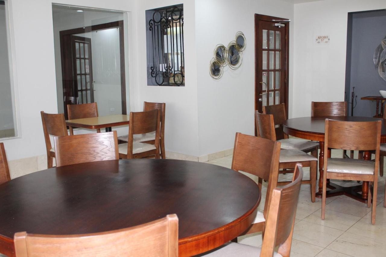 Hotel Adriana Hidalgo del Parral Esterno foto