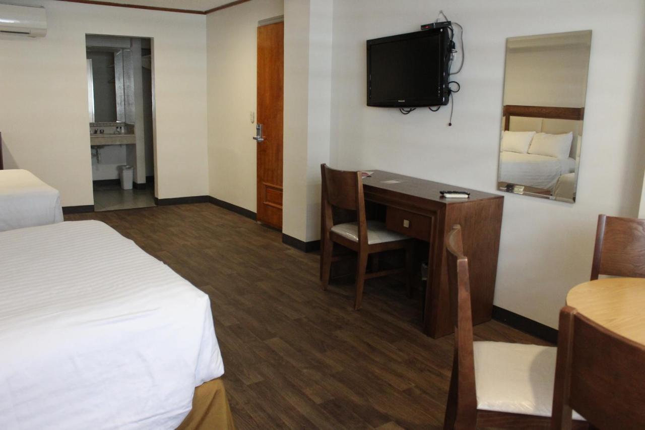 Hotel Adriana Hidalgo del Parral Esterno foto