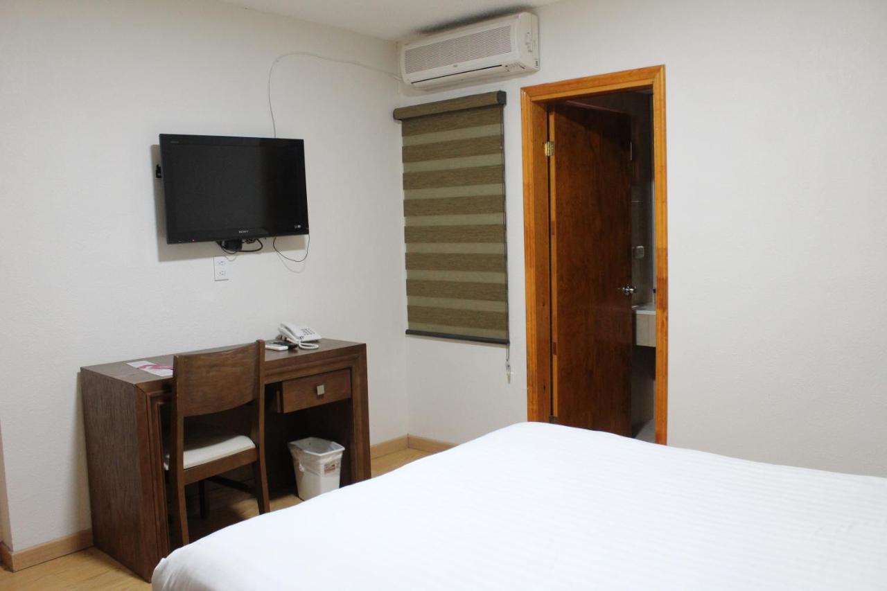 Hotel Adriana Hidalgo del Parral Esterno foto