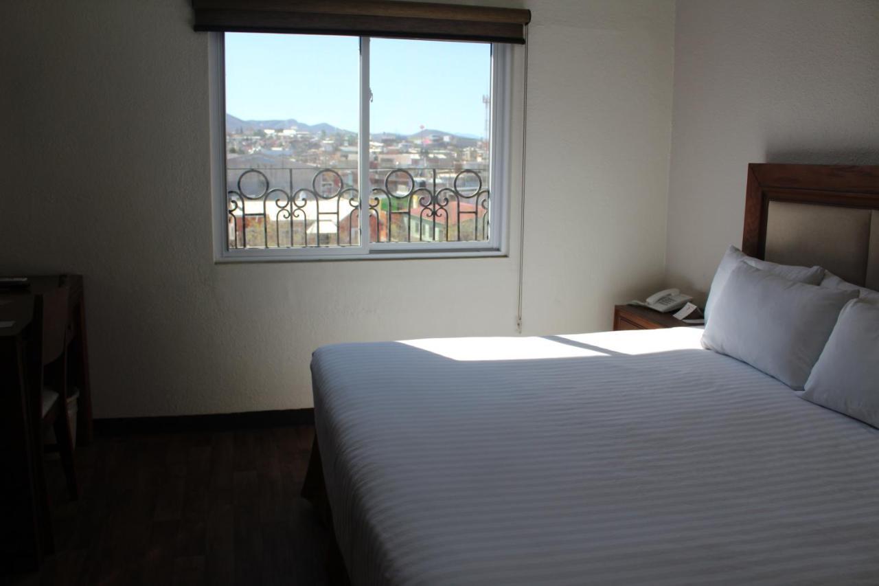 Hotel Adriana Hidalgo del Parral Esterno foto